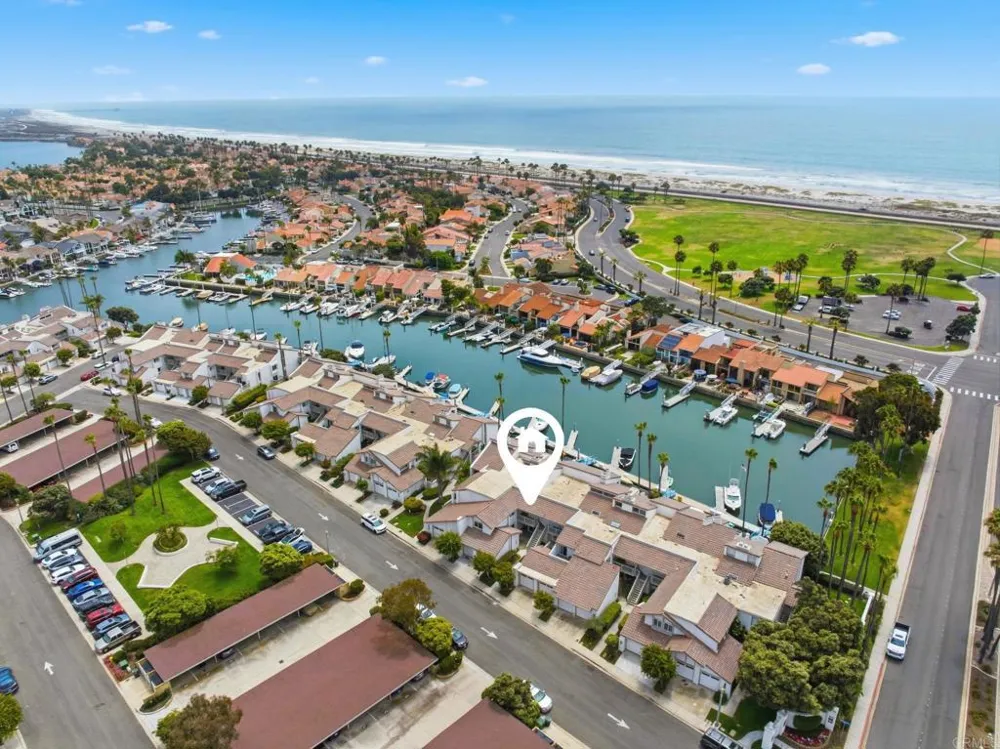 94 Kingston Ct W Coronado, CA 92118