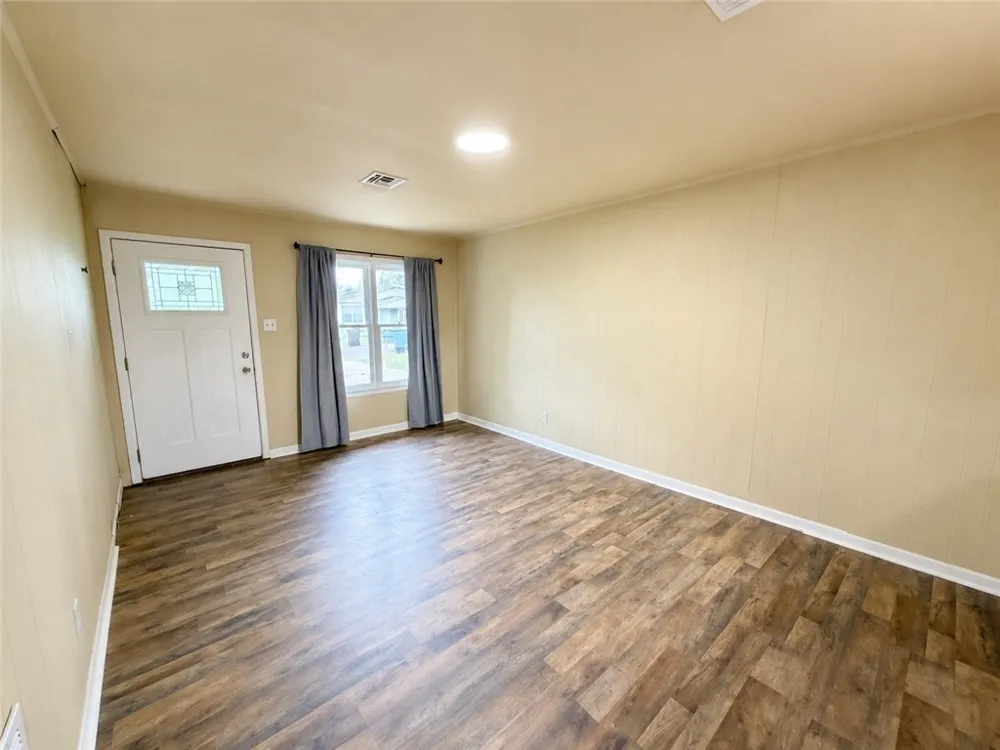 1316 E Johnston Avenue Kingsville, TX 78363
