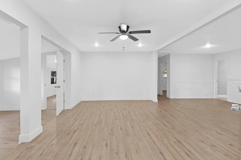 12616 THONOTOSASSA ROAD Thonotosassa, FL 33592