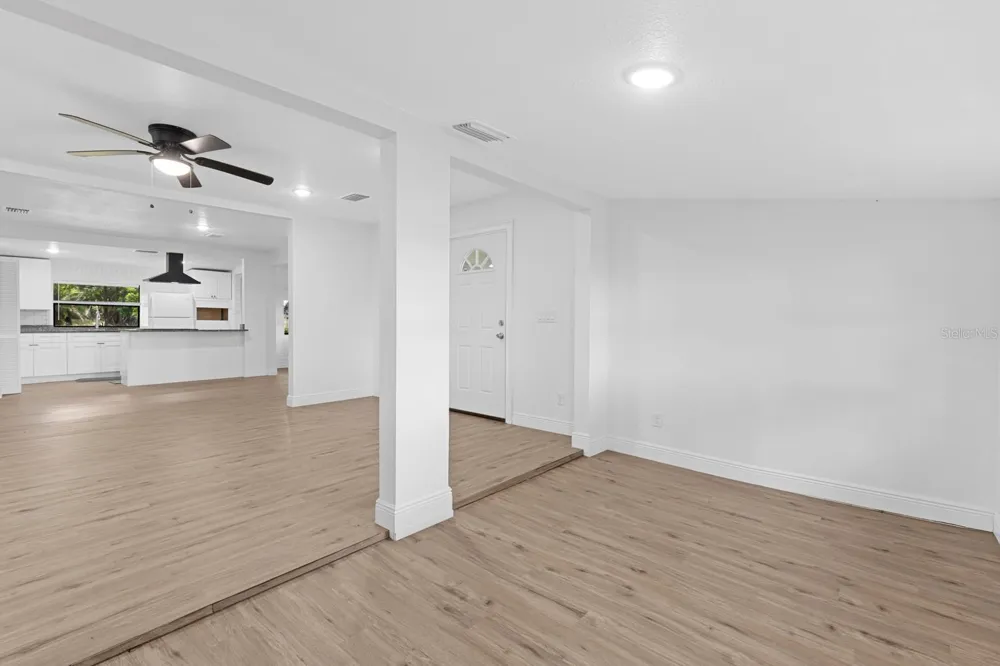12616 THONOTOSASSA ROAD Thonotosassa, FL 33592