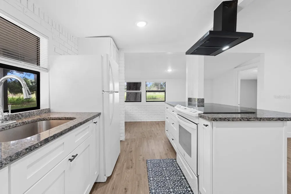 12616 THONOTOSASSA ROAD Thonotosassa, FL 33592