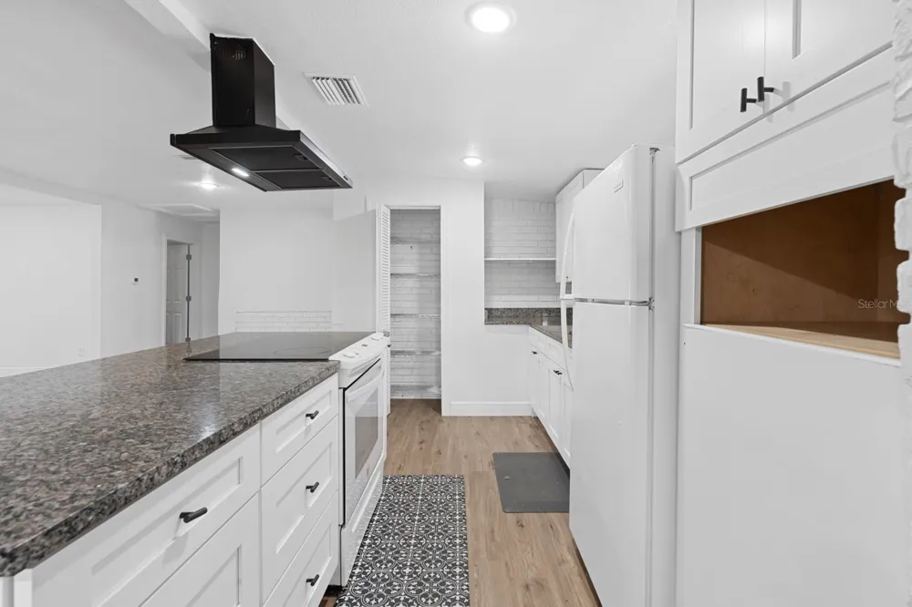 12616 THONOTOSASSA ROAD Thonotosassa, FL 33592