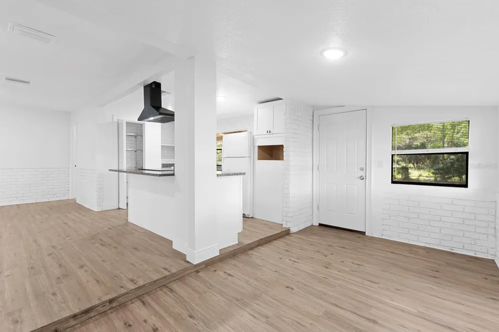 12616 THONOTOSASSA ROAD Thonotosassa, FL 33592