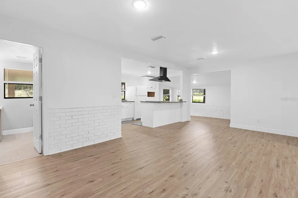 12616 THONOTOSASSA ROAD Thonotosassa, FL 33592