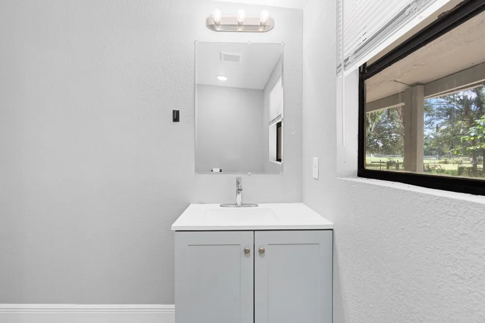 12616 THONOTOSASSA ROAD Thonotosassa, FL 33592