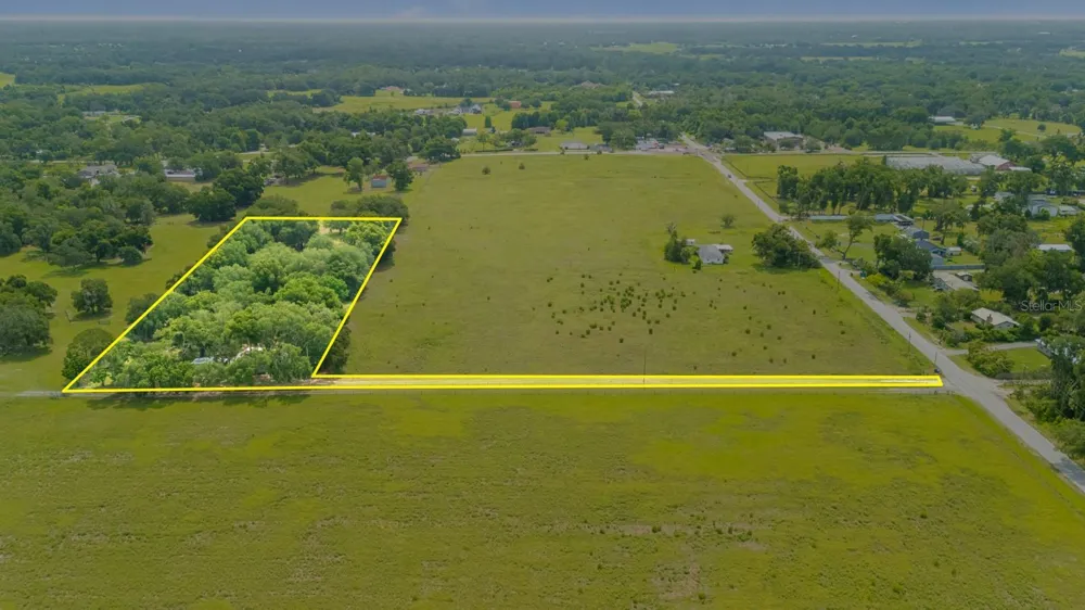 12616 THONOTOSASSA ROAD Thonotosassa, FL 33592