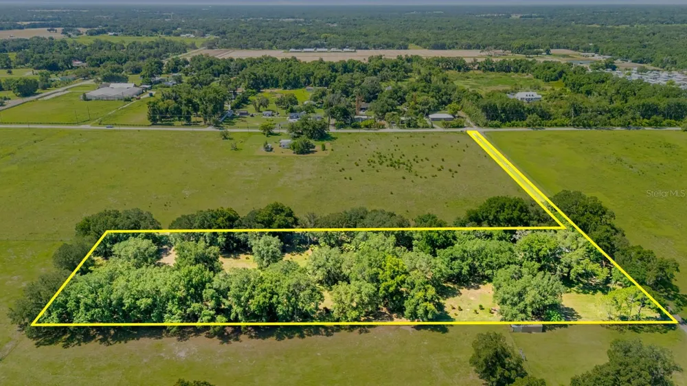 12616 THONOTOSASSA ROAD Thonotosassa, FL 33592
