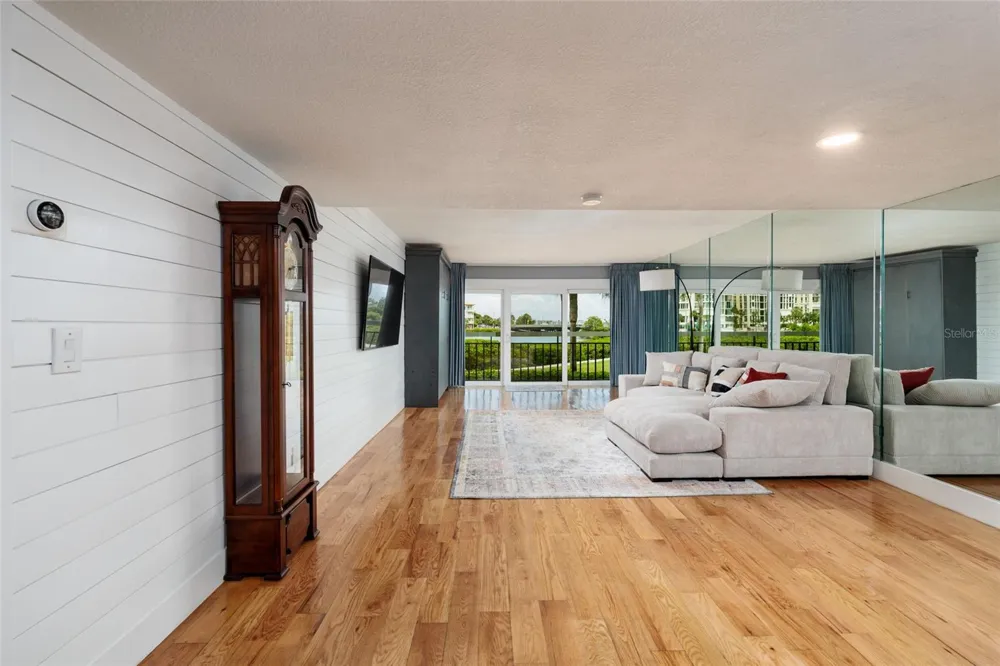 7897 SAILBOAT KEY BOULEVARD #107 South Pasadena, FL 33707