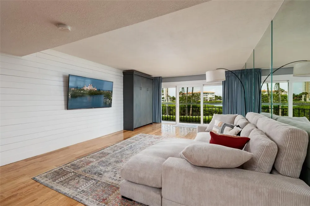 7897 SAILBOAT KEY BOULEVARD #107 South Pasadena, FL 33707