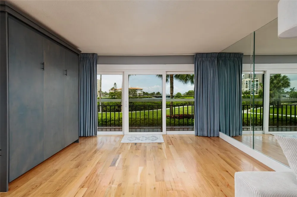 7897 SAILBOAT KEY BOULEVARD #107 South Pasadena, FL 33707