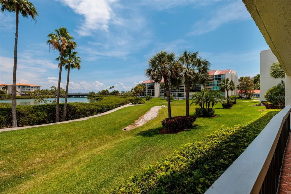 7897 SAILBOAT KEY BOULEVARD #107 South Pasadena, FL 33707