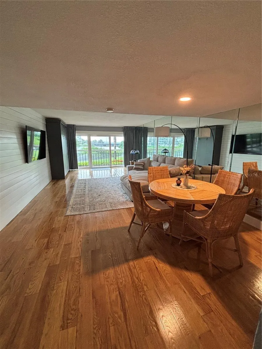 7897 SAILBOAT KEY BOULEVARD #107 South Pasadena, FL 33707