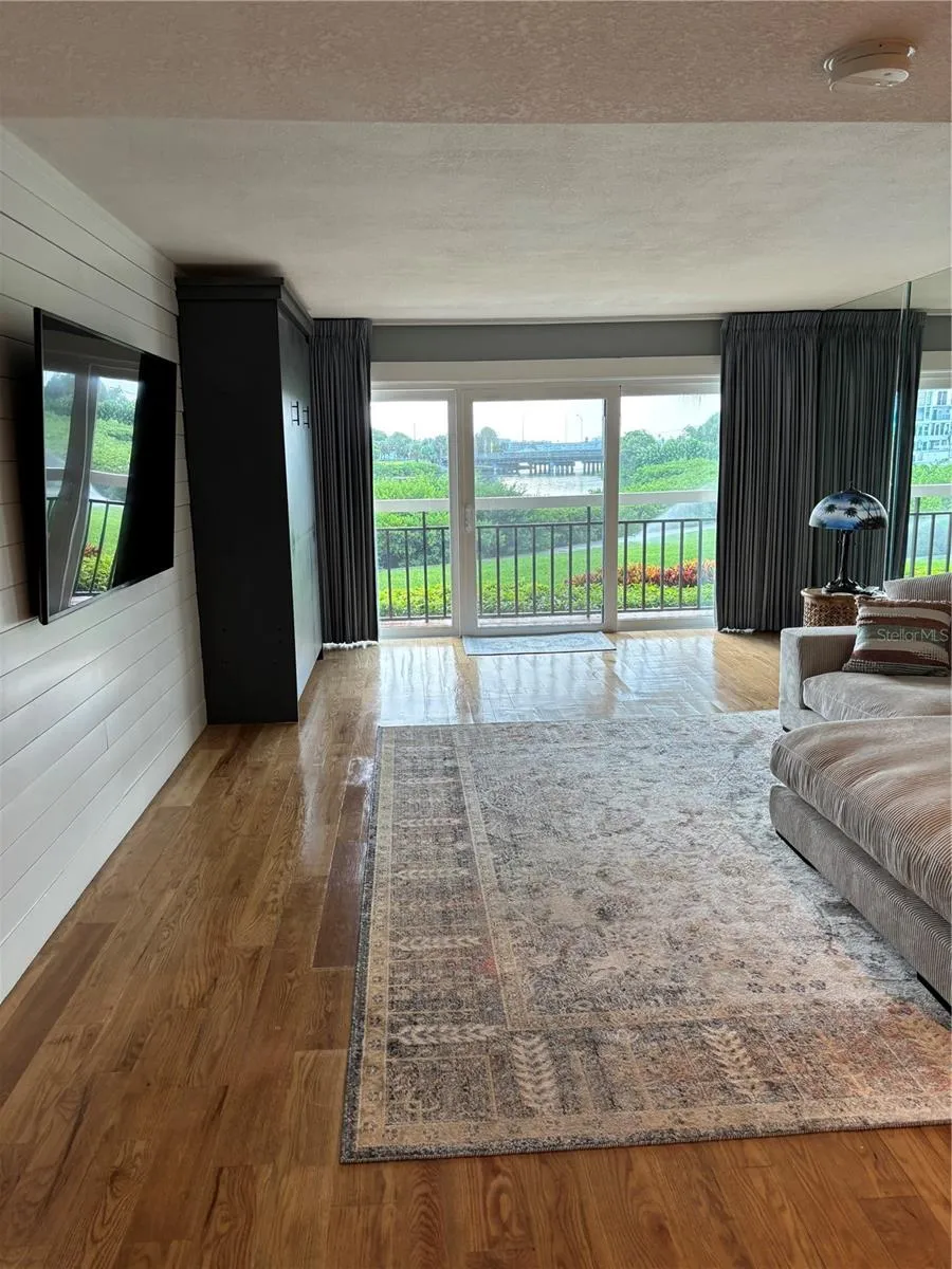 7897 SAILBOAT KEY BOULEVARD #107 South Pasadena, FL 33707