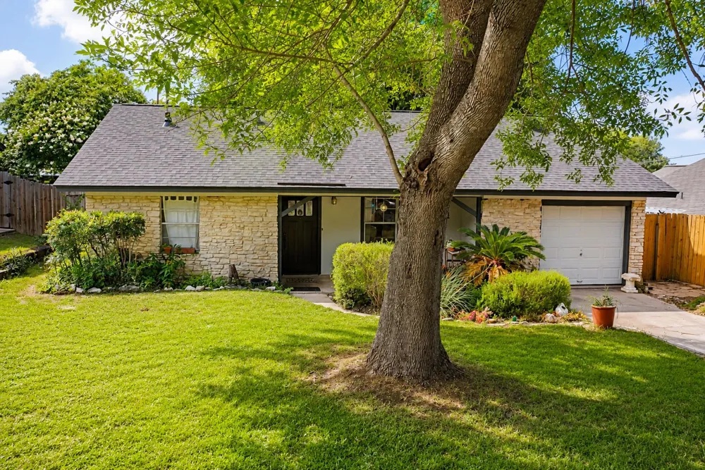 902 Austin Highlands Boulevard Austin, TX 78745