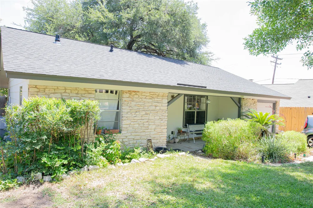 902 Austin Highlands Boulevard Austin, TX 78745