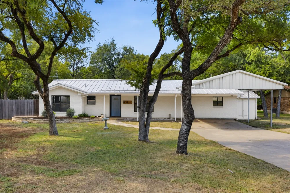 1011 Serenada Drive Georgetown, TX 78628