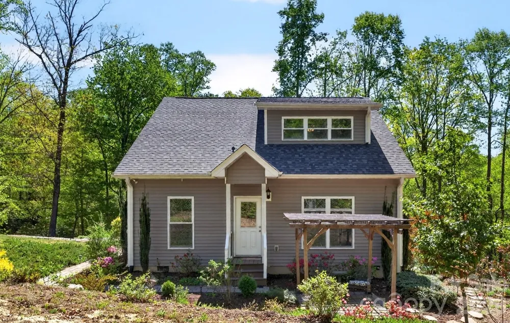 38 Pine Hill Road Fairview, NC 28730