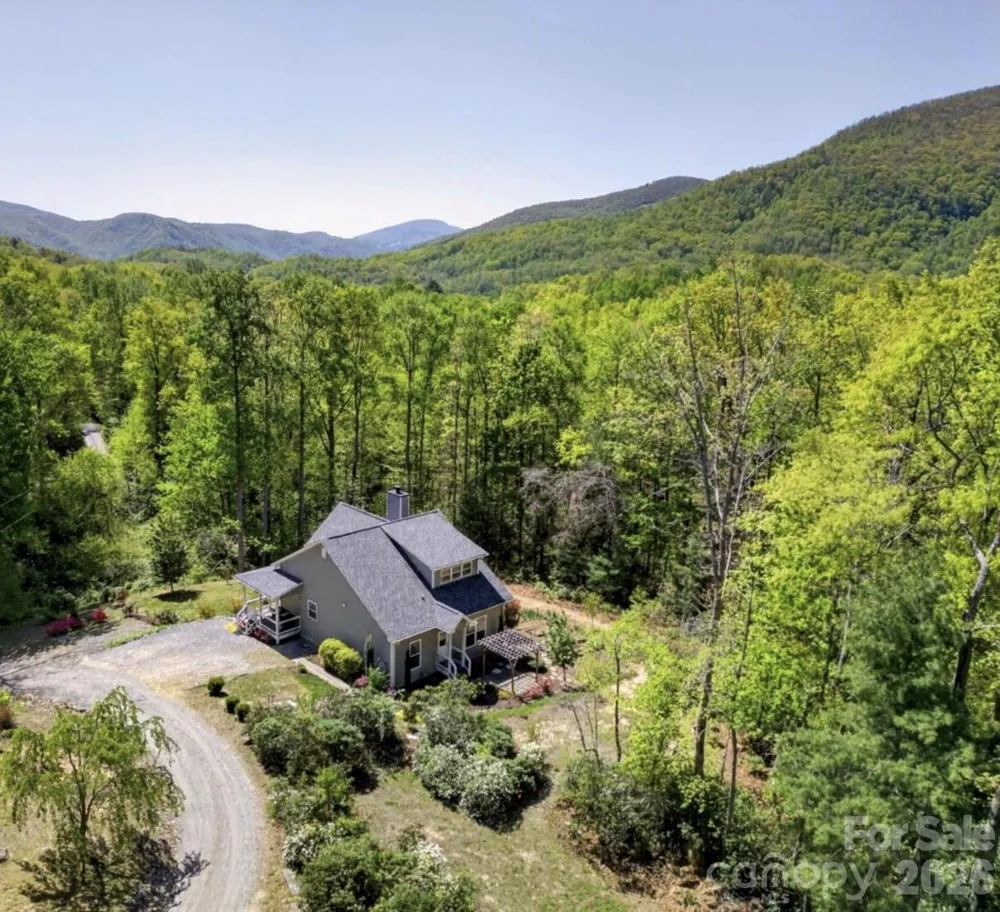 38 Pine Hill Road Fairview, NC 28730