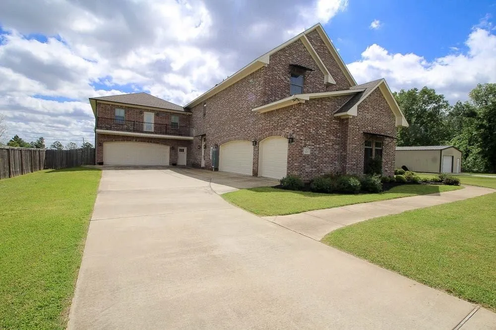 162 Whitetail Drive Stonewall, LA 71078