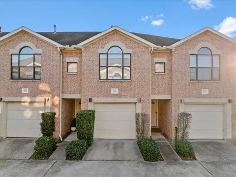 5941 South Loop E #504