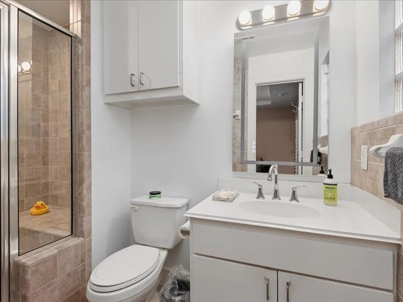 5941 South Loop E #504 Houston, TX 77033