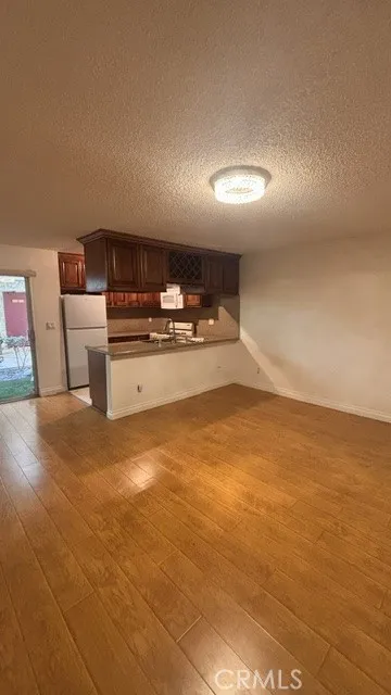 18530 Hatteras Street #102 Tarzana, CA 91356
