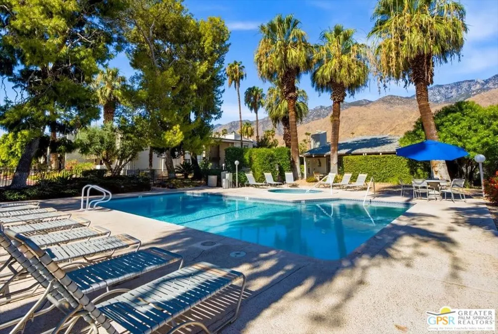 1150 E Palm Canyon Drive #40 Palm Springs, CA 92264