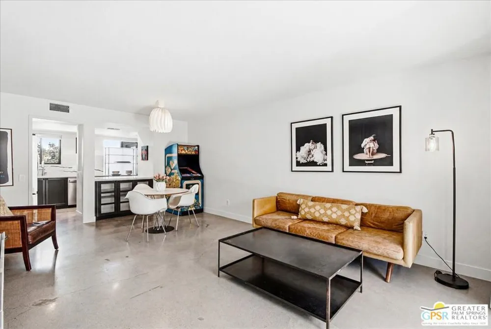 1150 E Palm Canyon Drive #40 Palm Springs, CA 92264