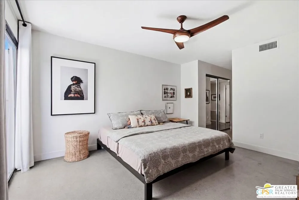 1150 E Palm Canyon Drive #40 Palm Springs, CA 92264