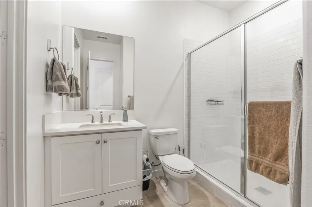 27227 Diamond Peak Lane #302 Valencia, CA 91381