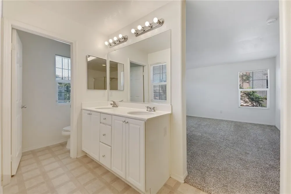 2109 Pearmain Palmdale, CA 93551