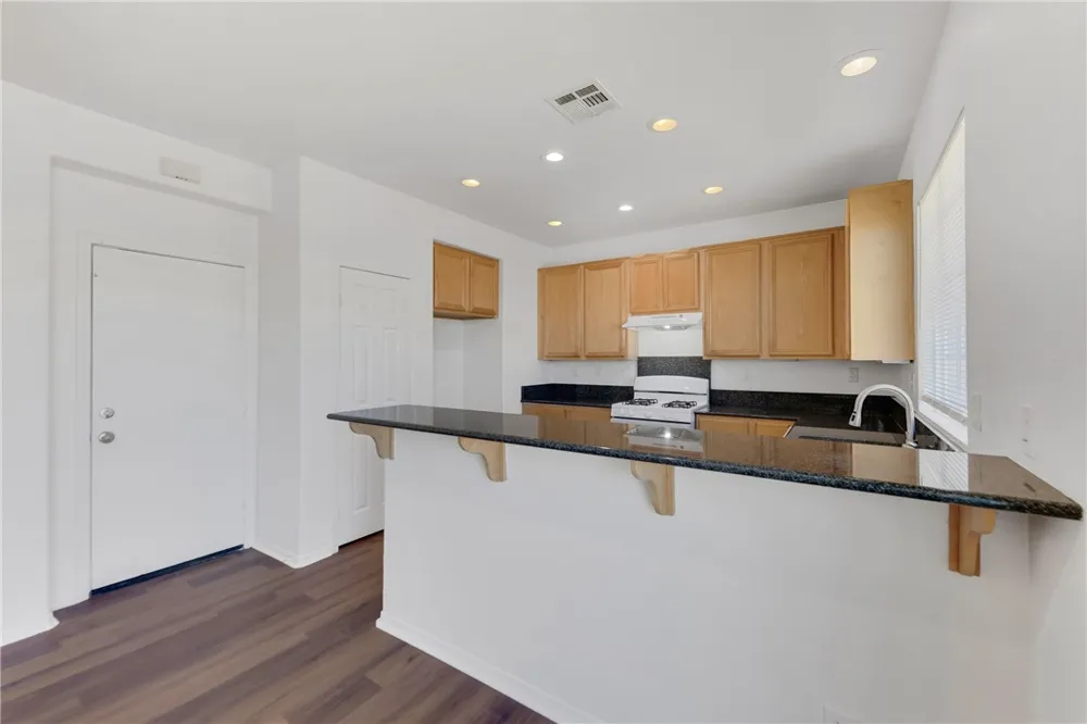 2109 Pearmain Palmdale, CA 93551