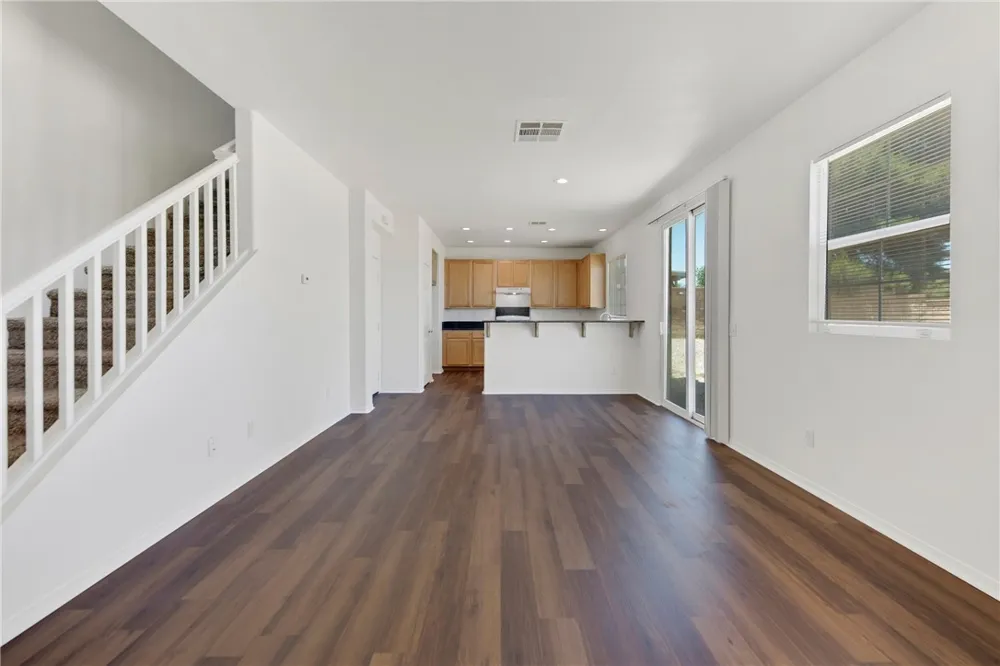 2109 Pearmain Palmdale, CA 93551