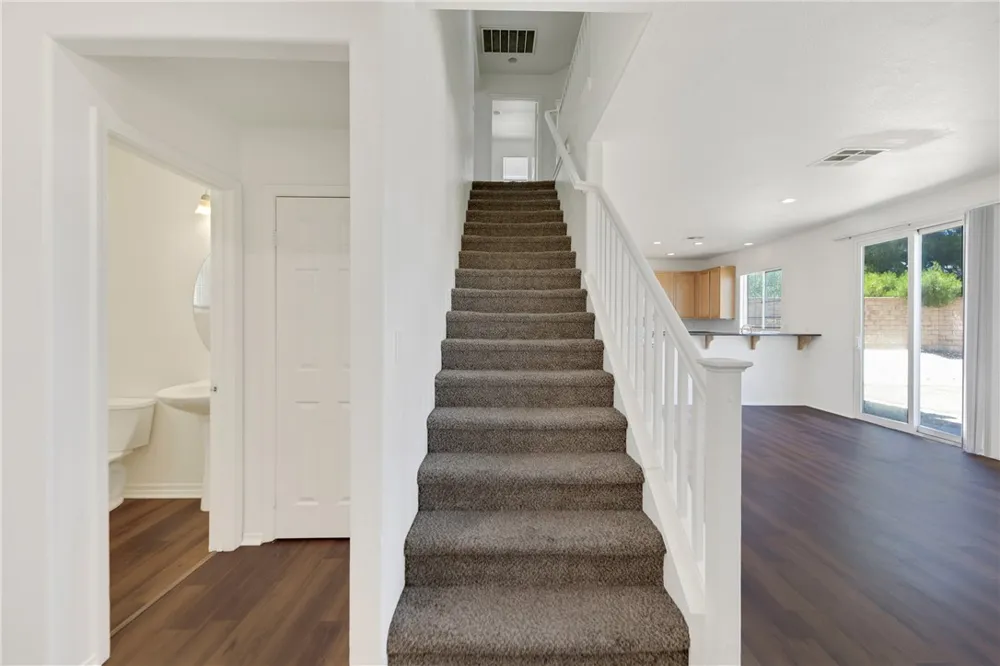 2109 Pearmain Palmdale, CA 93551