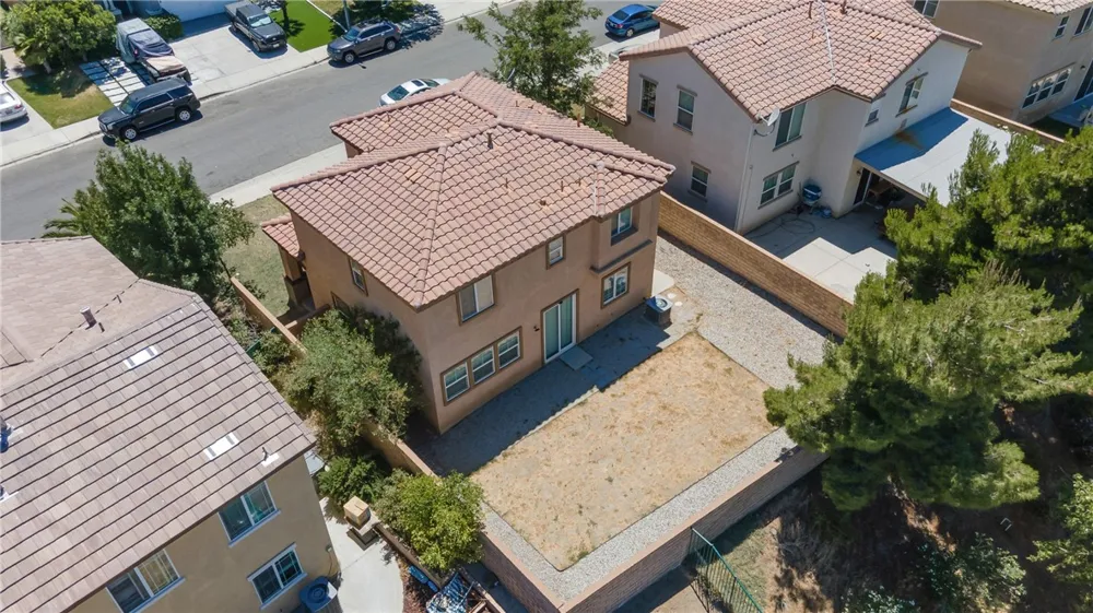 2109 Pearmain Palmdale, CA 93551