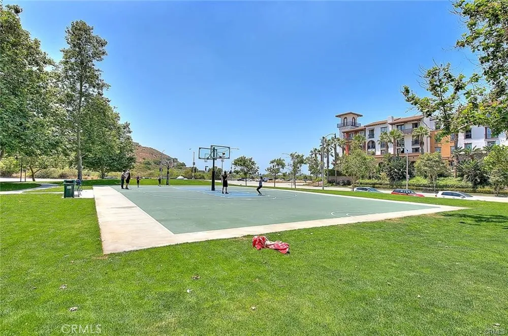 13173 Pacific Promenade #203 Playa Vista, CA 90094