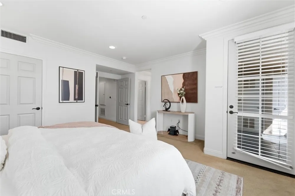 13173 Pacific Promenade #203 Playa Vista, CA 90094