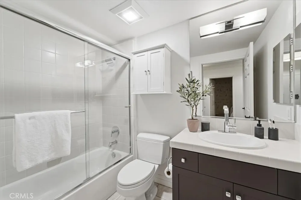13173 Pacific Promenade #203 Playa Vista, CA 90094