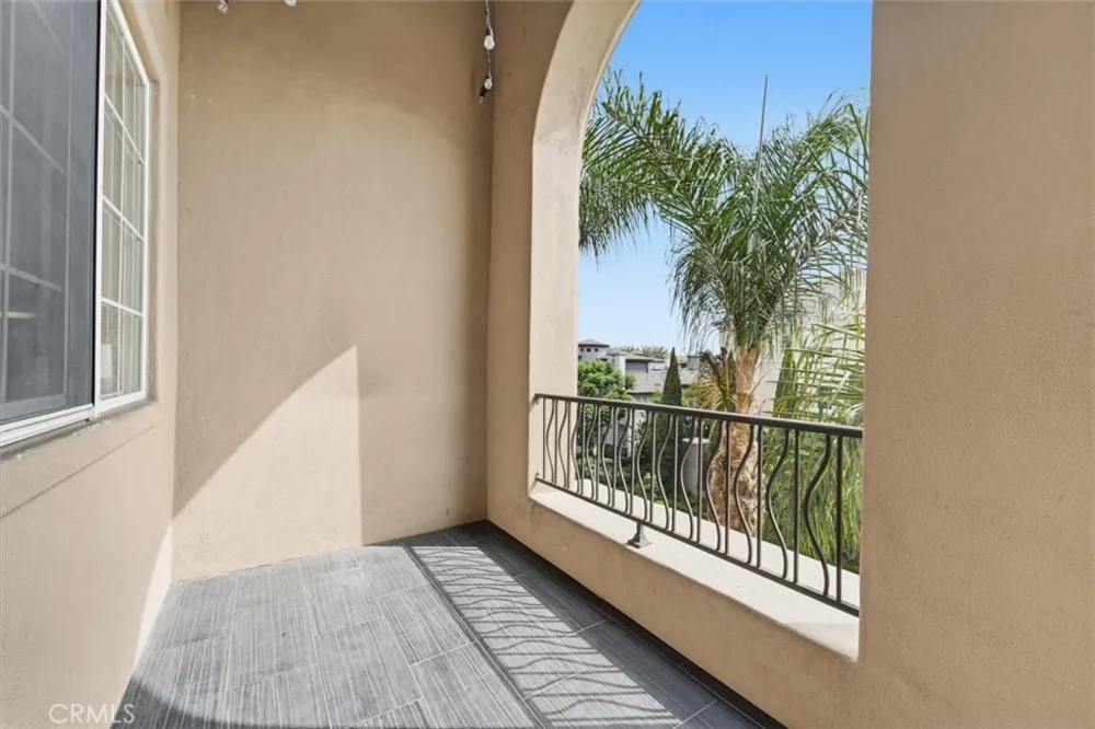 13173 Pacific Promenade #203 Playa Vista, CA 90094