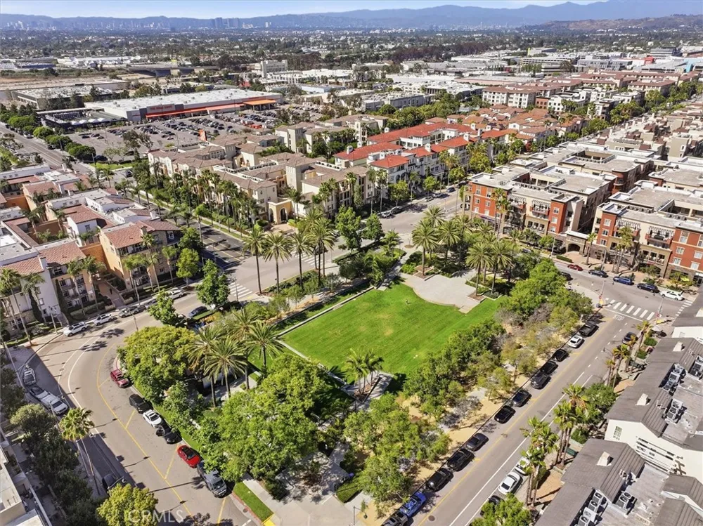 13173 Pacific Promenade #203 Playa Vista, CA 90094