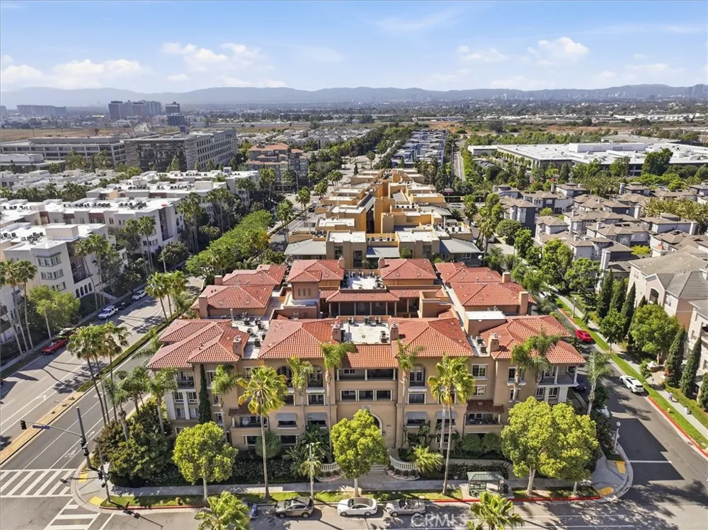 13173 Pacific Promenade #203 Playa Vista, CA 90094