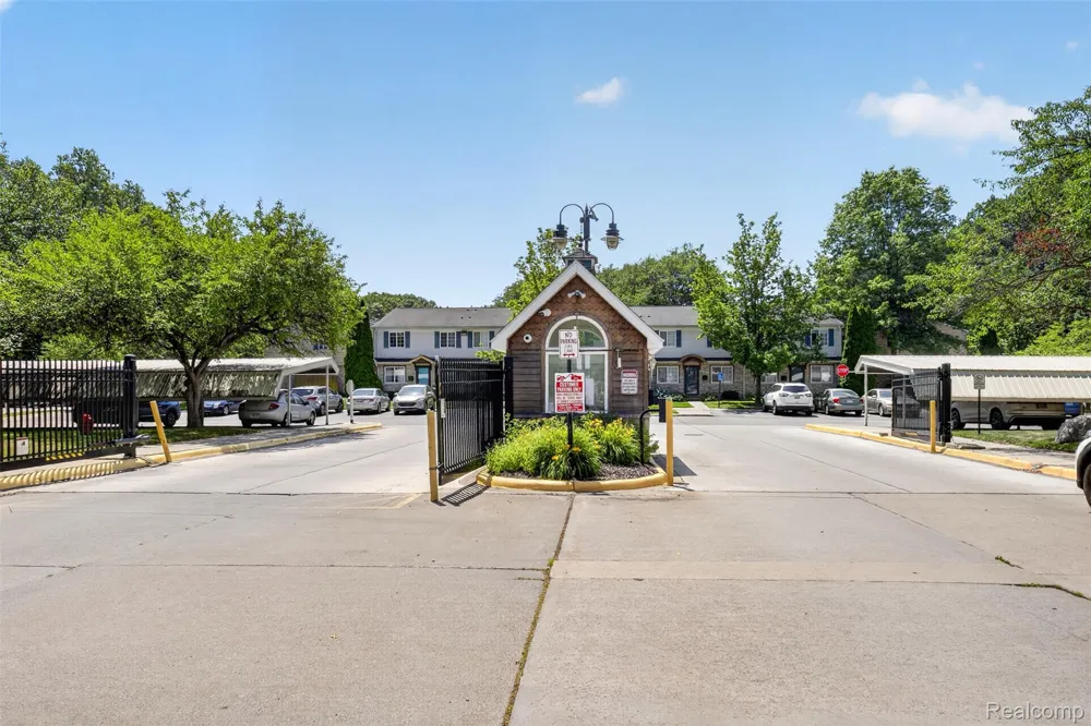 16515 Terrace Village Drive Taylor City, MI 48180