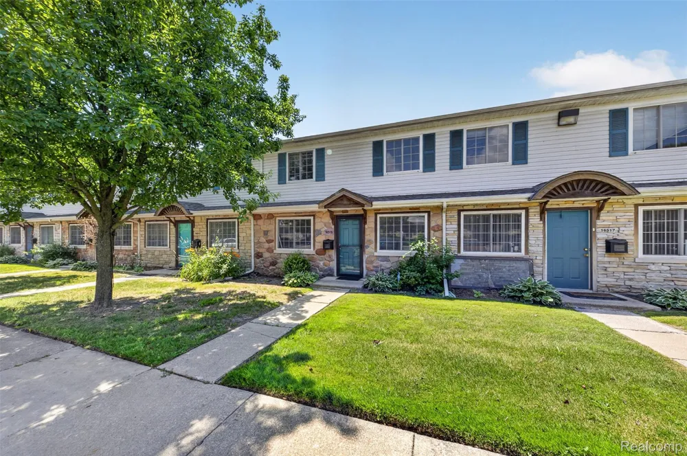 16515 Terrace Village Drive Taylor City, MI 48180