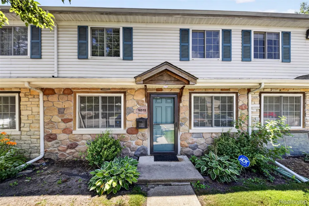 16515 Terrace Village Drive Taylor City, MI 48180