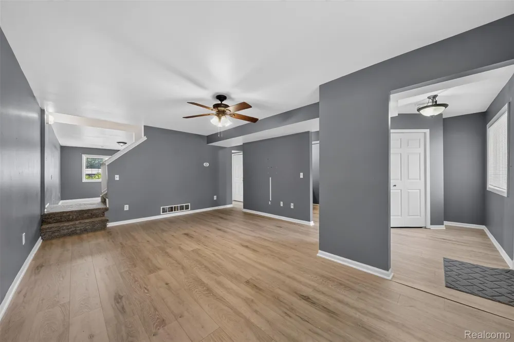 16515 Terrace Village Drive Taylor City, MI 48180