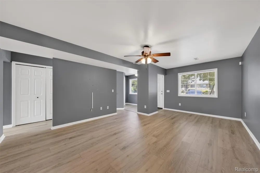 16515 Terrace Village Drive Taylor City, MI 48180