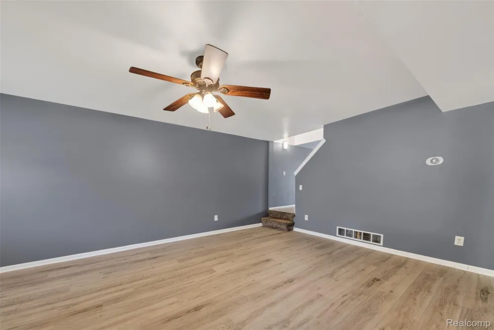 16515 Terrace Village Drive Taylor City, MI 48180