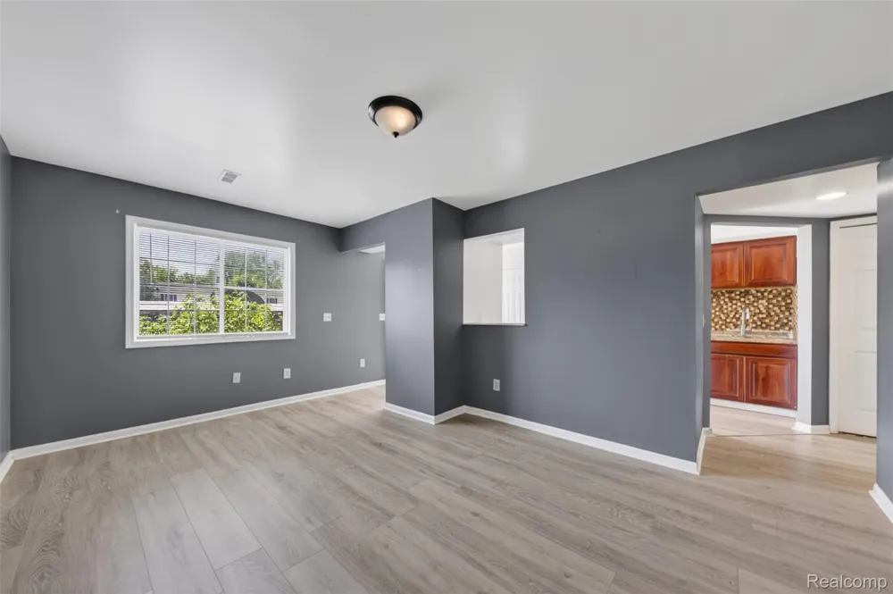 16515 Terrace Village Drive Taylor City, MI 48180