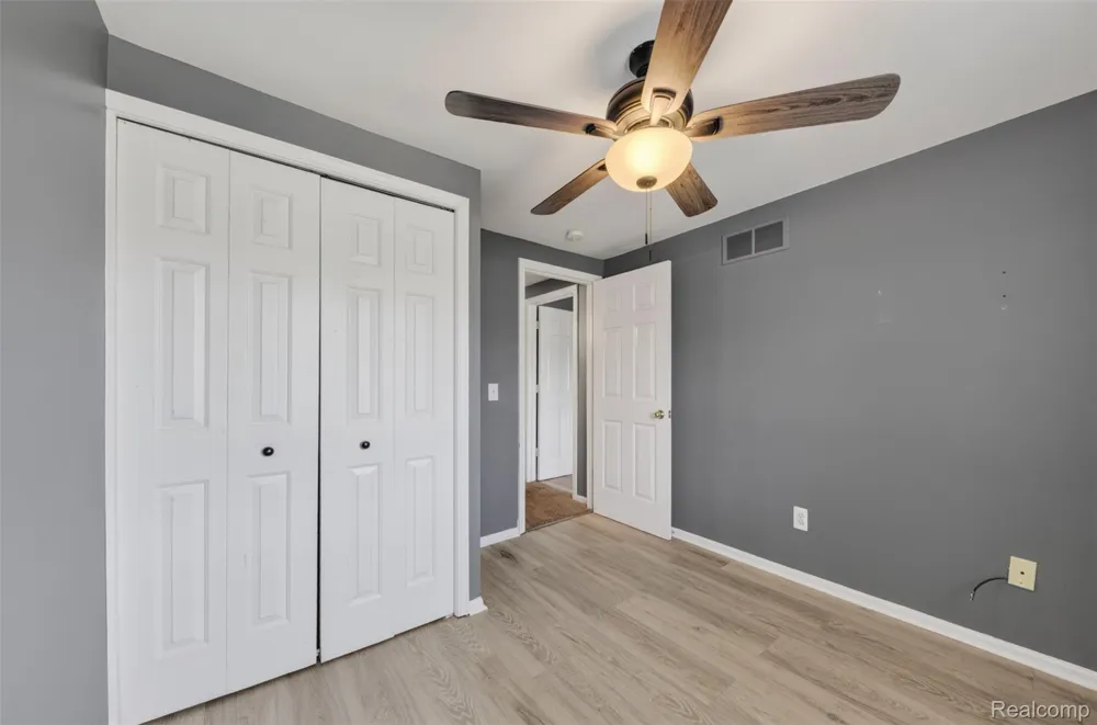 16515 Terrace Village Drive Taylor City, MI 48180