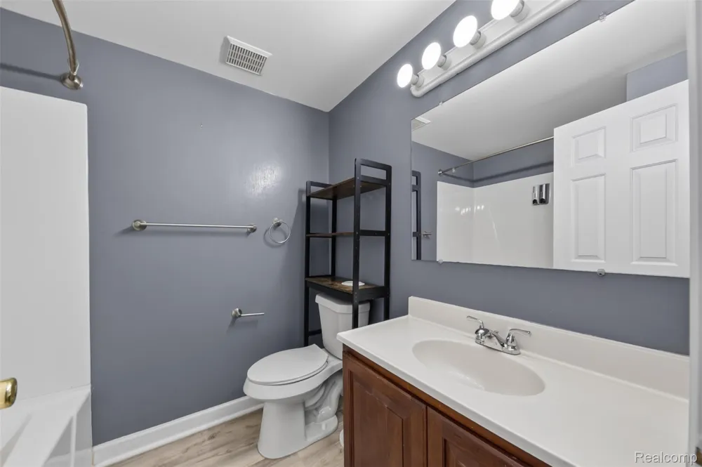16515 Terrace Village Drive Taylor City, MI 48180